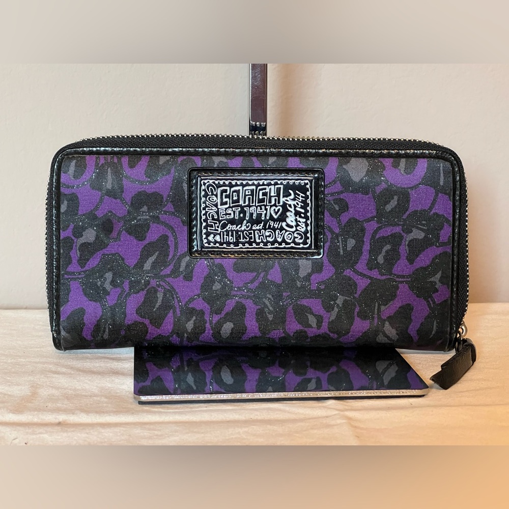 COACH Daisy Poppy Ocelot Zip Around Wallet Purple - RARE